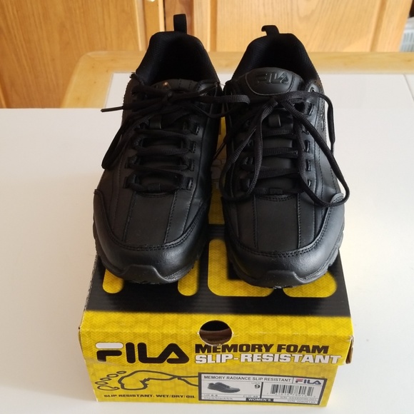 Fila memory foam slip resistant work shoes Fila memory foam slip resistant work shoes